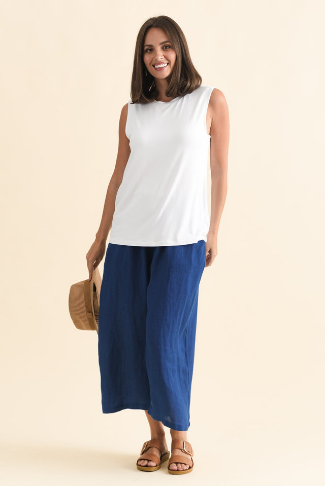 alt text|model:MJ image 3