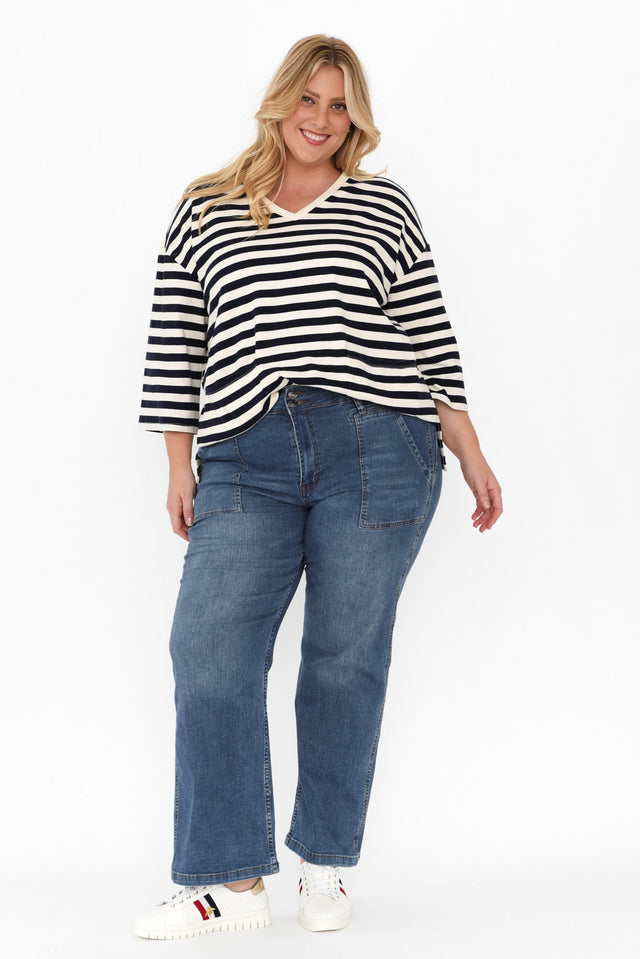 alt text|model:Caitlin image 9