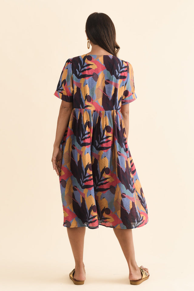 alt text|model:Cara image 5