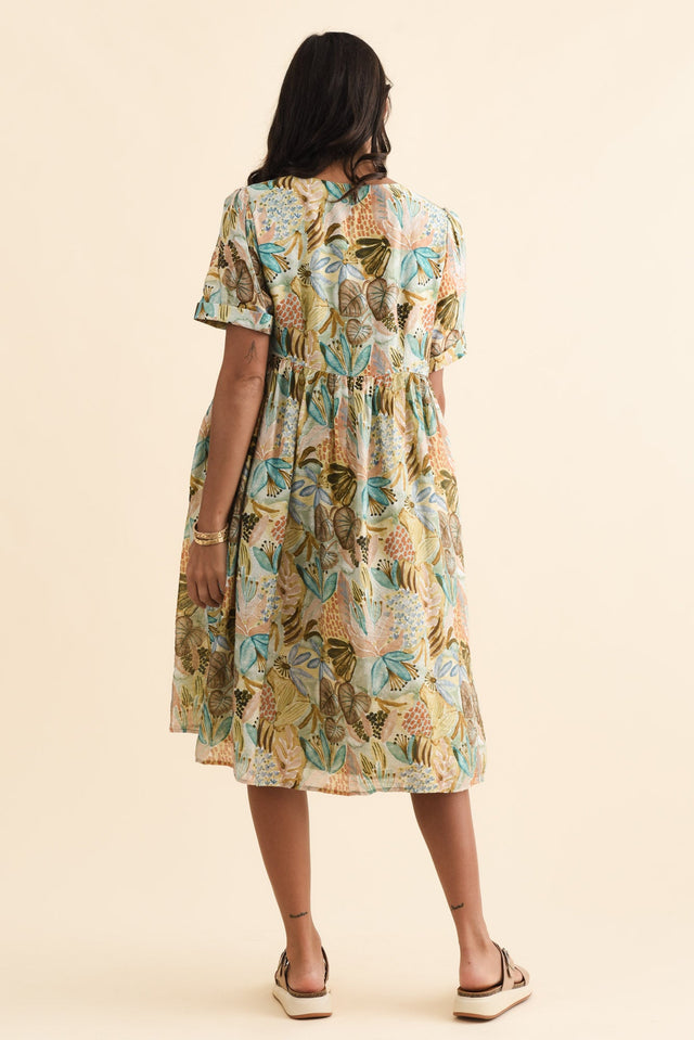 alt text|model:Brontie image 5