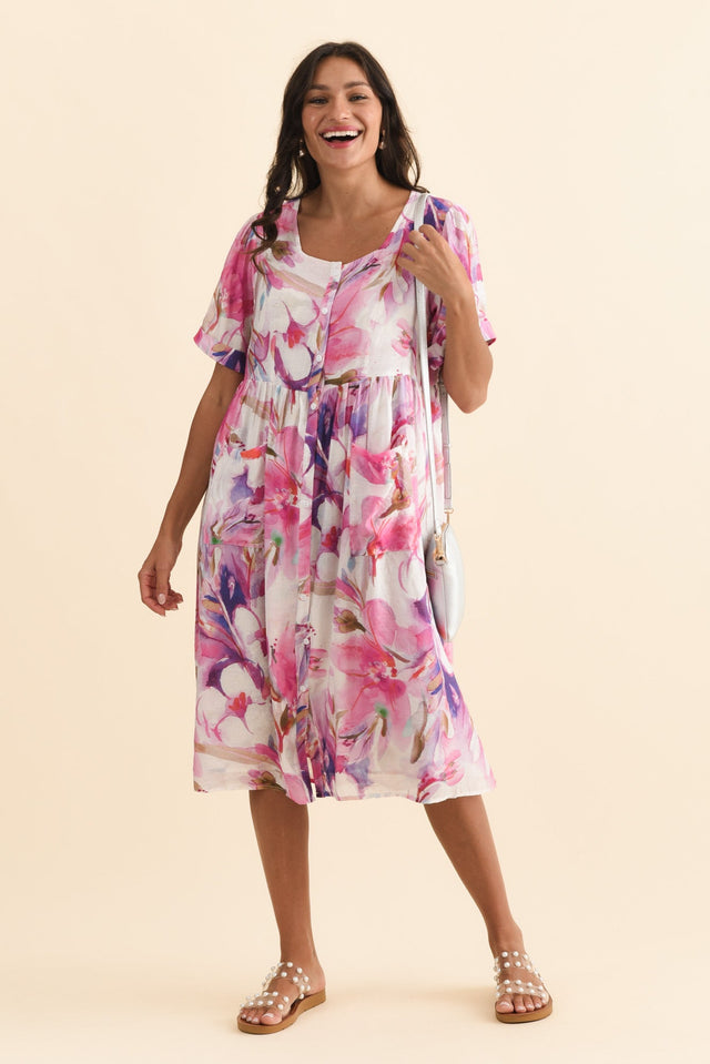 alt text|model:Brontie image 3