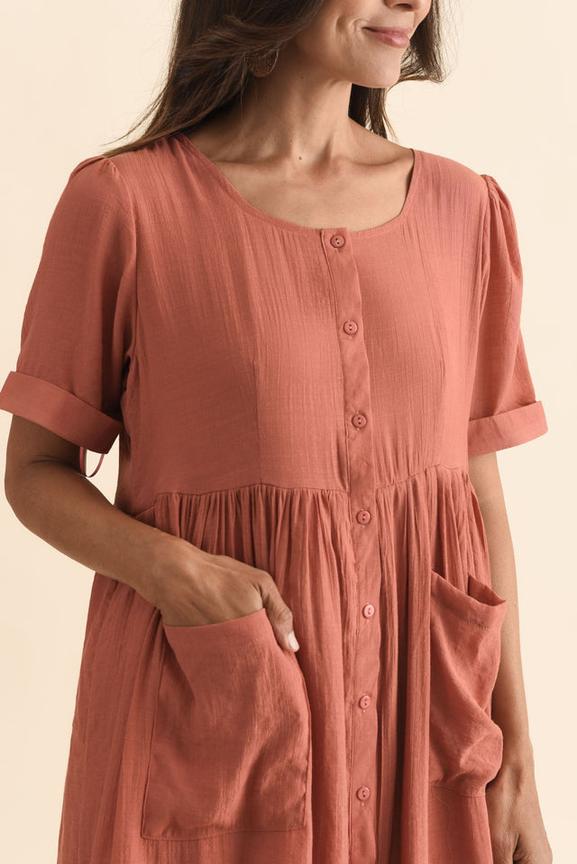 alt text|model:Cara image 6