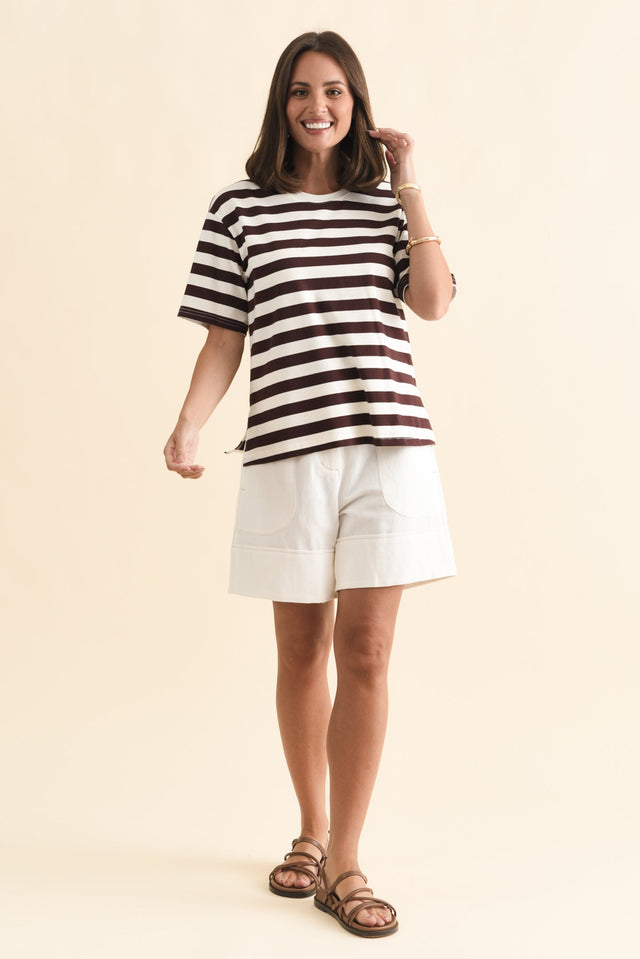 alt text|model:MJ image 7