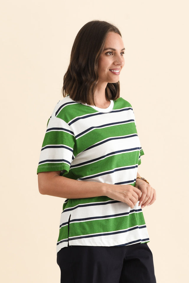 alt text|model:MJ image 4