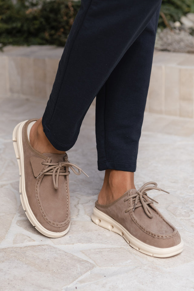 Opex Brown Leather Mule image 2