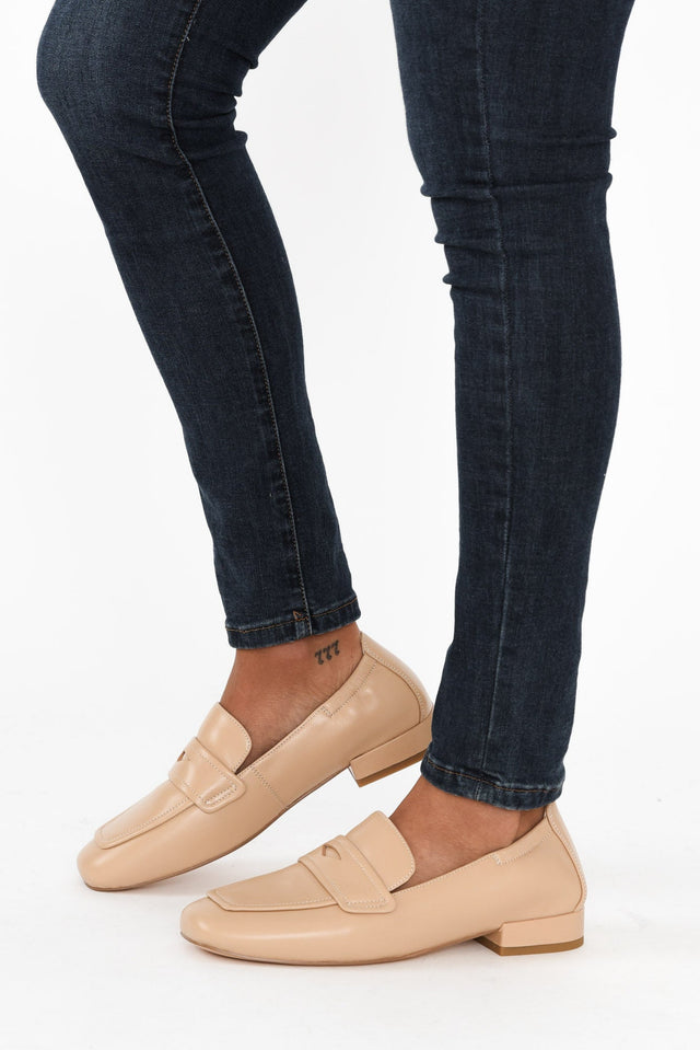 Ridgeway Nude Leather Loafer image 5