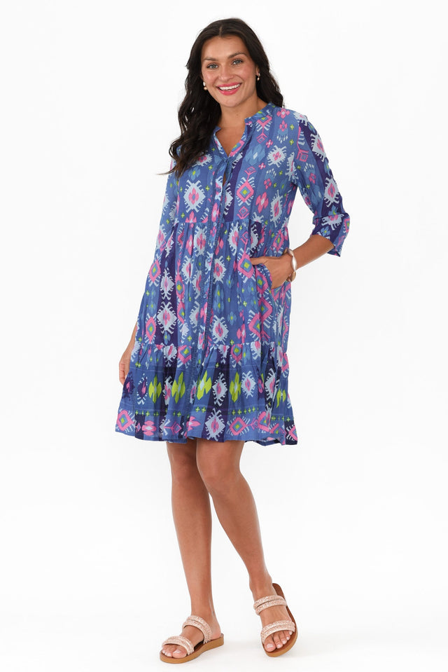 alt text|model:Brontie