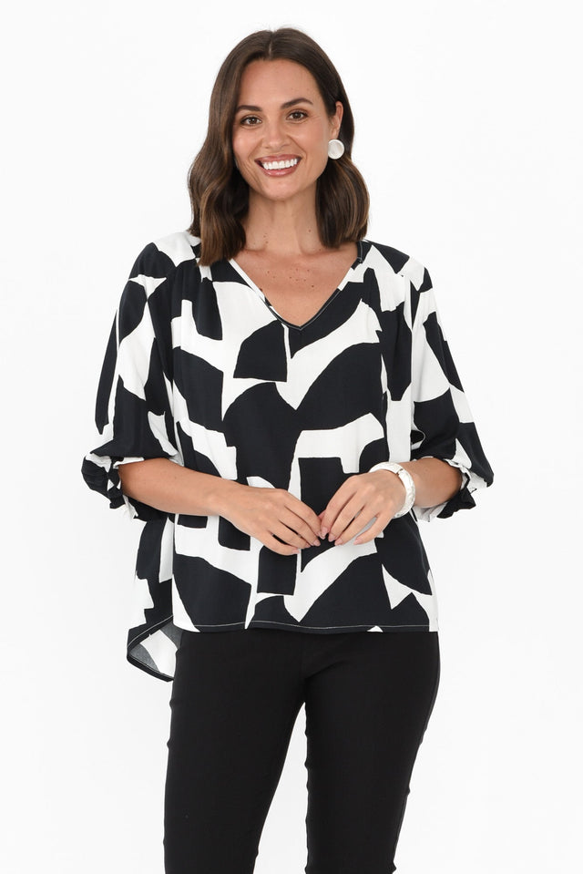 alt text|model:MJ image 1