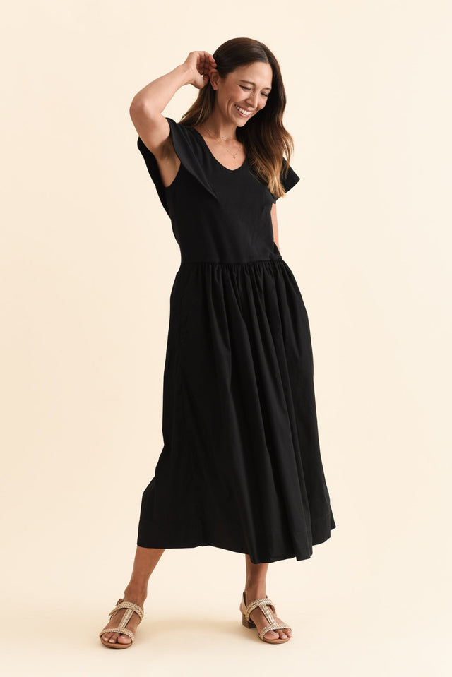 alt text|model:Cara image 7