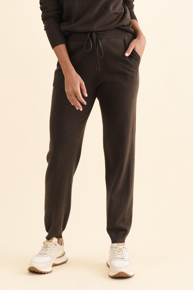 alt text|model:Brontie image 1