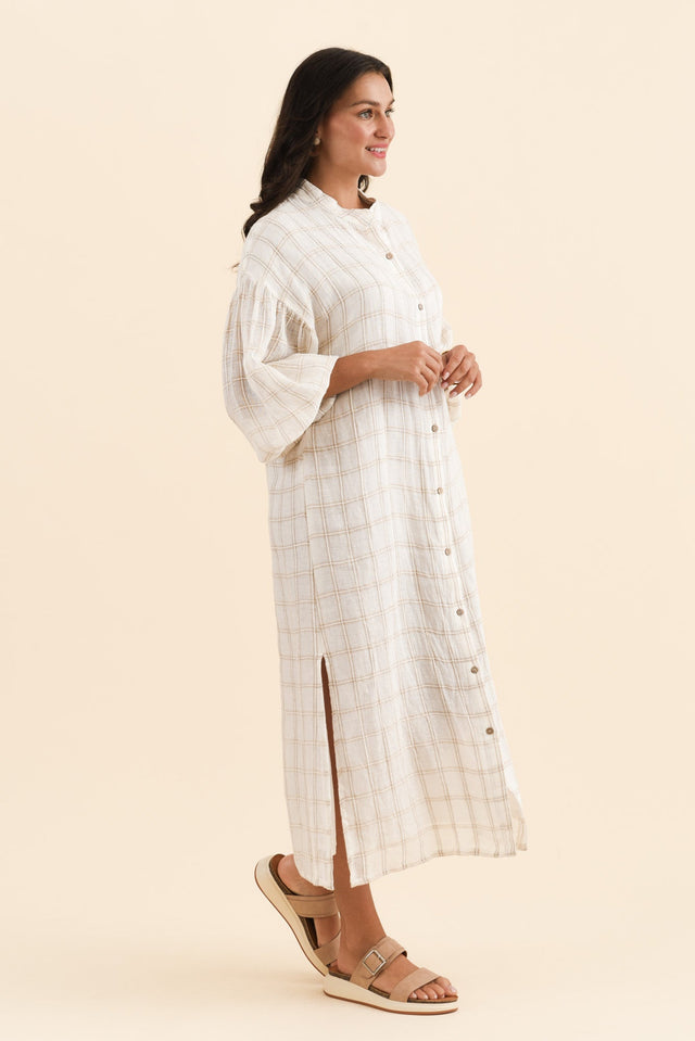 alt text|model:Brontie image 3