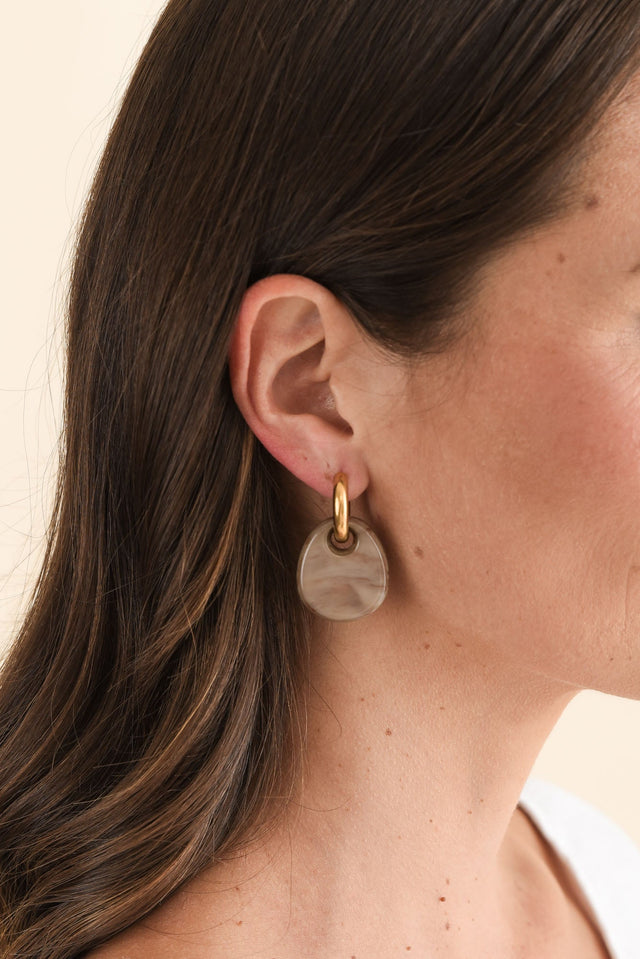 Rumi Natural Hoop Earrings image 2