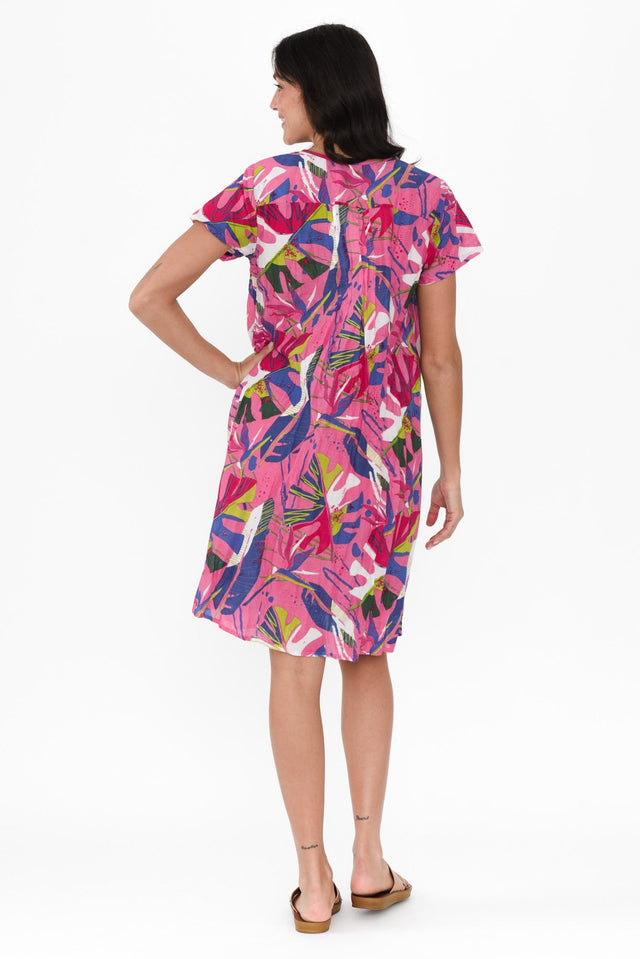 alt text|model:Brontie image 5