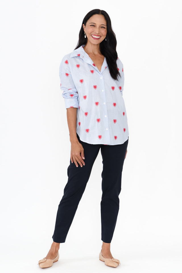 alt text|model:Cara image 4