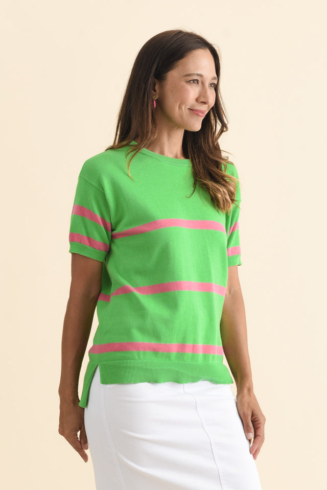 alt text|model:Cara image 5