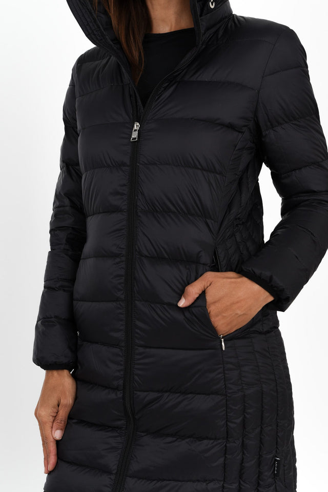 alt text|model:Cara image 6