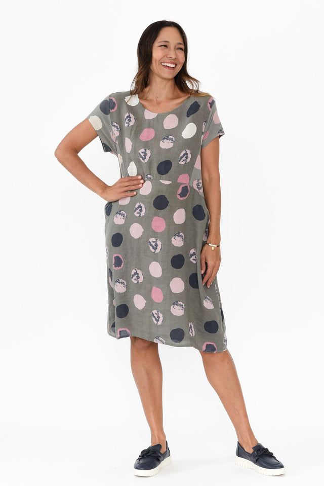 alt text|model:Cara image 8