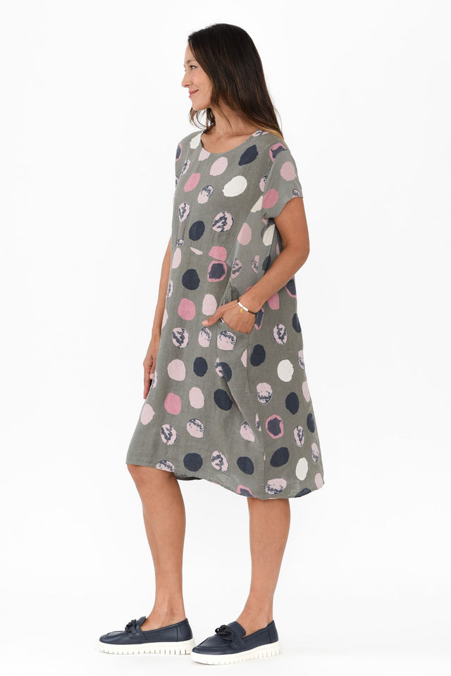 alt text|model:Cara image 5