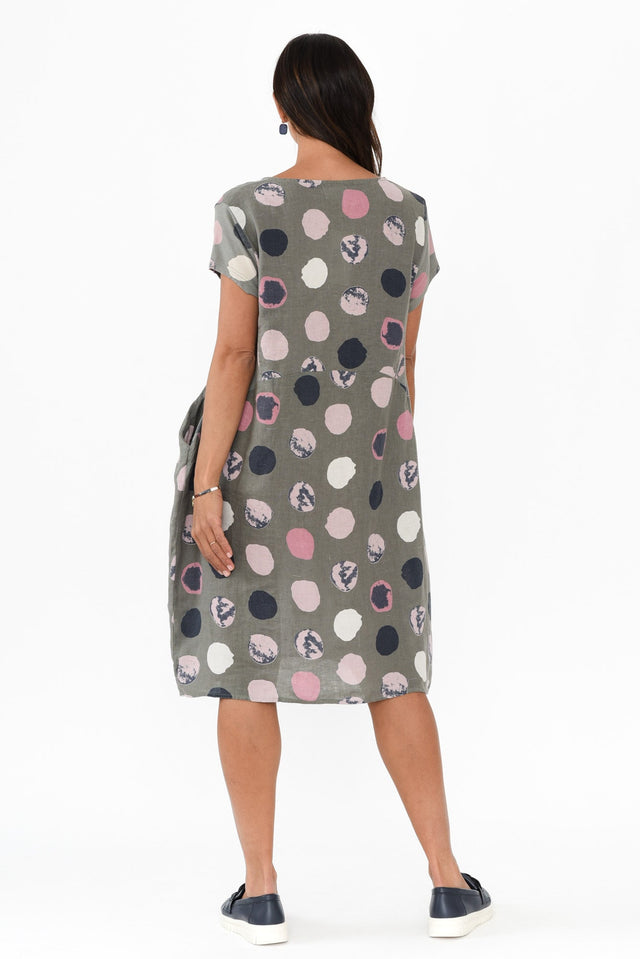 alt text|model:Cara image 6