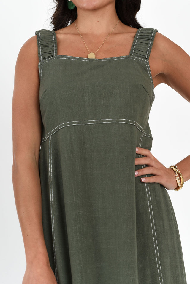 alt text|model:Brontie image 6