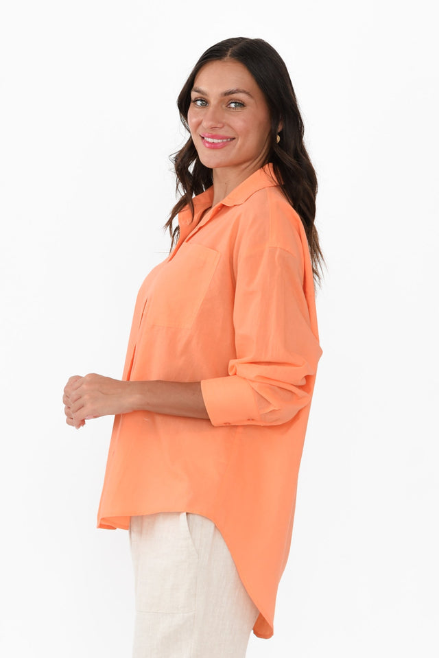 alt text|model:Brontie image 4