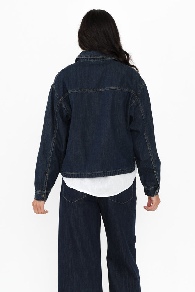 alt text|model:Brontie image 4