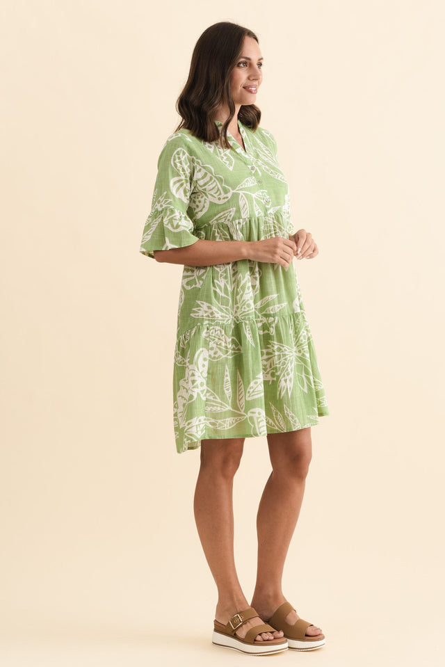 alt text|model:MJ image 3