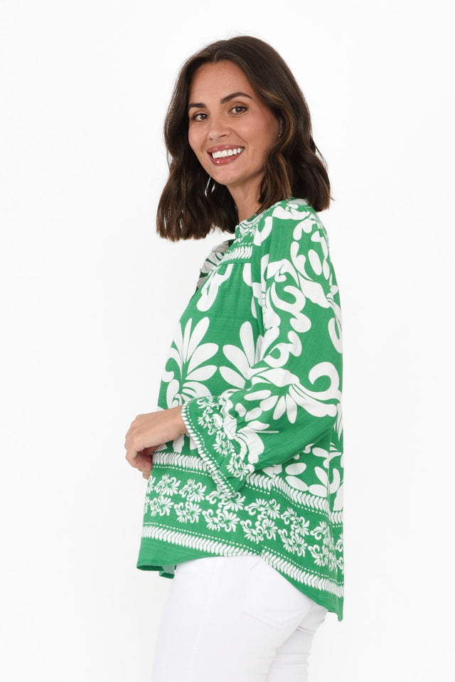 alt text|model:MJ image 4