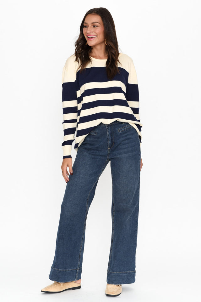 alt text|model:Brontie image 3