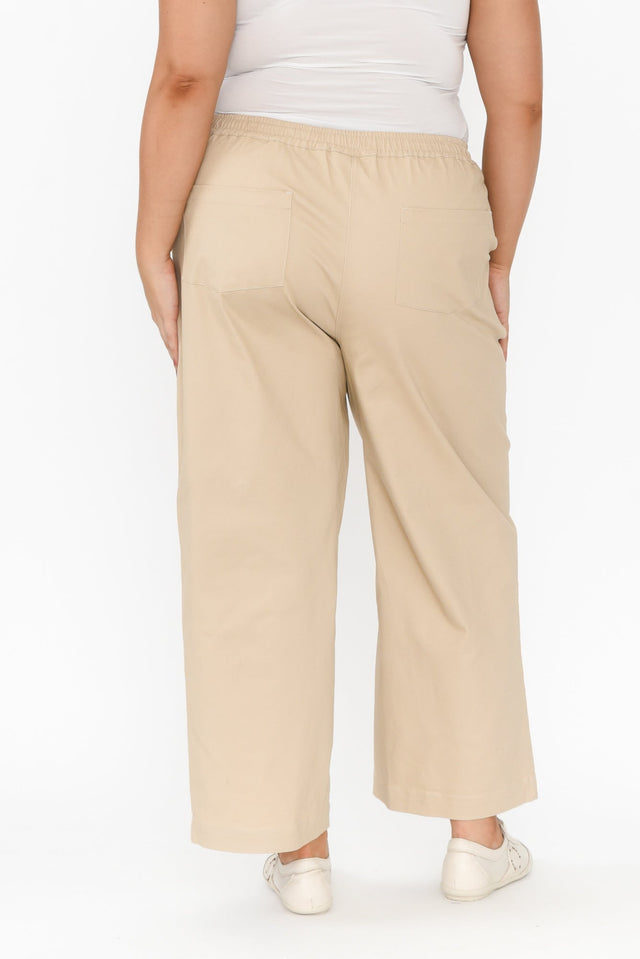 alt text|model:Gabby image 12