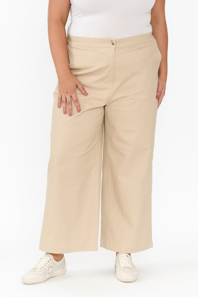 plus-size,curve-bottoms,plus-size-pants,plus-size-winter-clothing,alt text|model:Gabby image 9