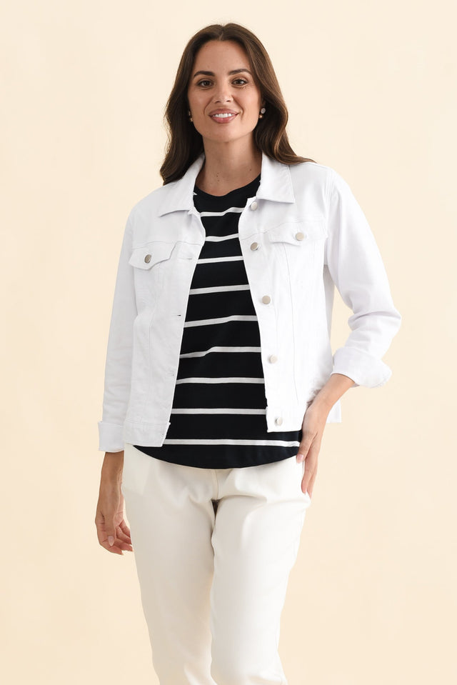 alt text|model:MJ image 2