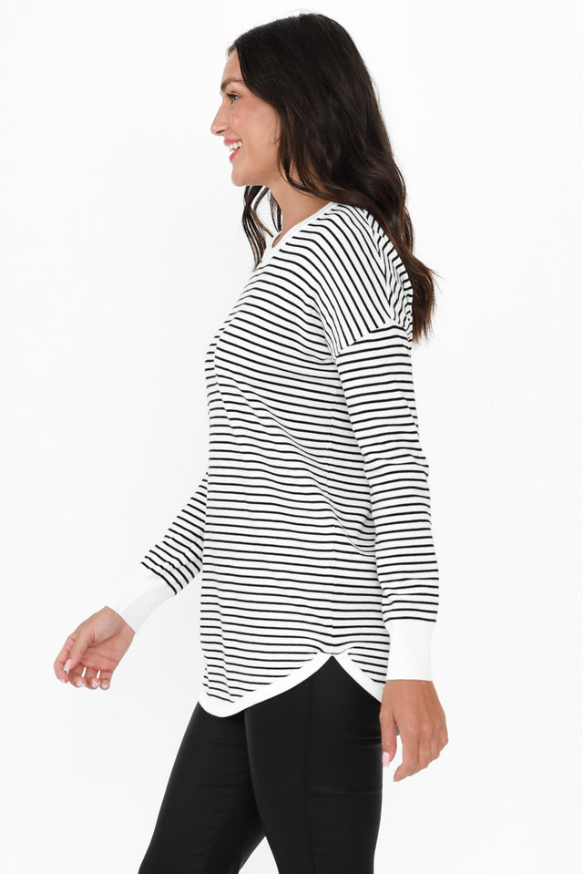 alt text|model:Brontie image 4