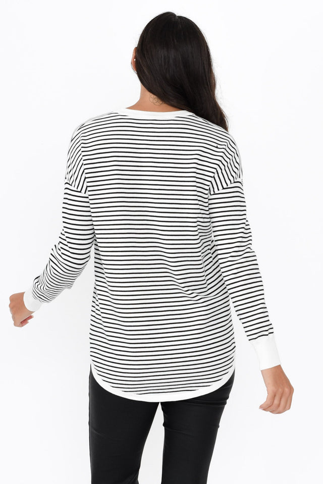 alt text|model:Brontie image 5