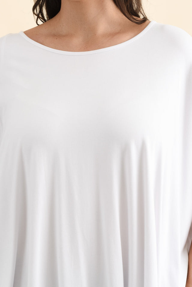 alt text|model: Emilia image 6