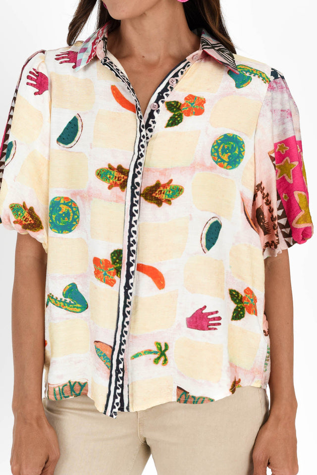 alt text|model:Cara image 6