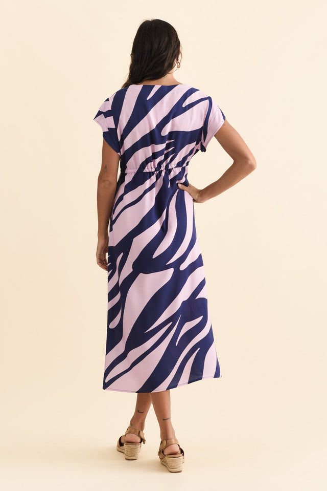 alt text|model:Brontie image 5