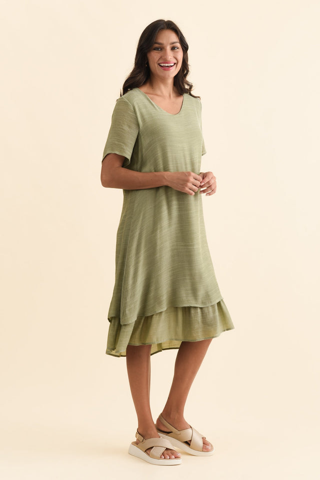 alt text|model:Brontie image 4