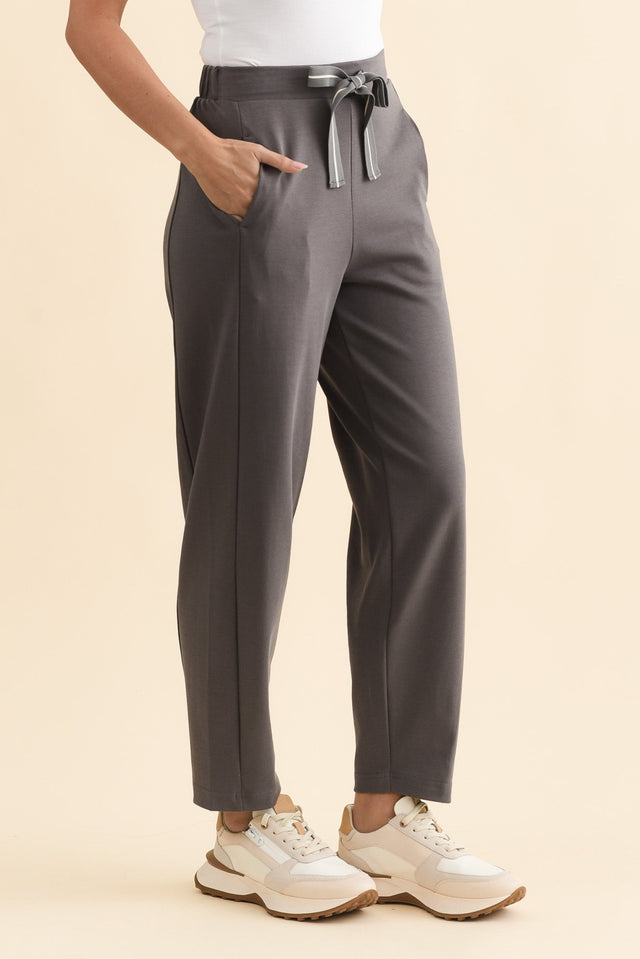 alt text|model:MJ image 3