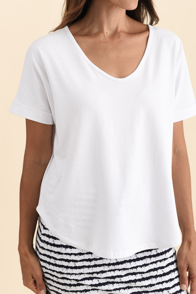 alt text|model:Cara image 7