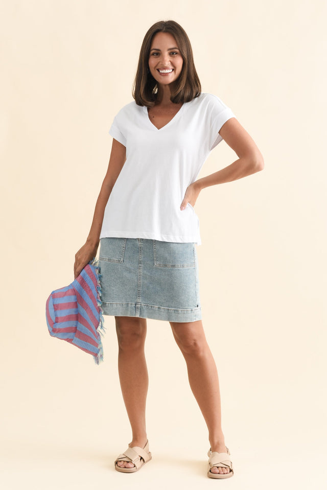 alt text|model:MJ image 3