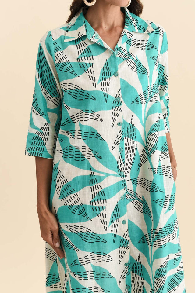 alt text|model:Cara image 5