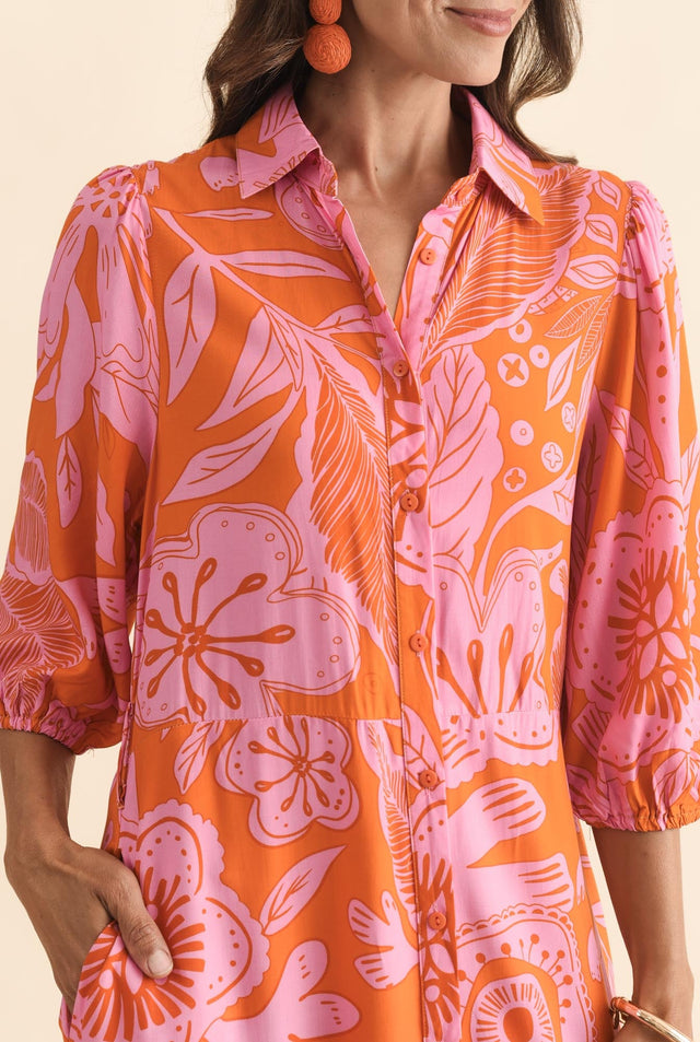 alt text|model:Cara image 7