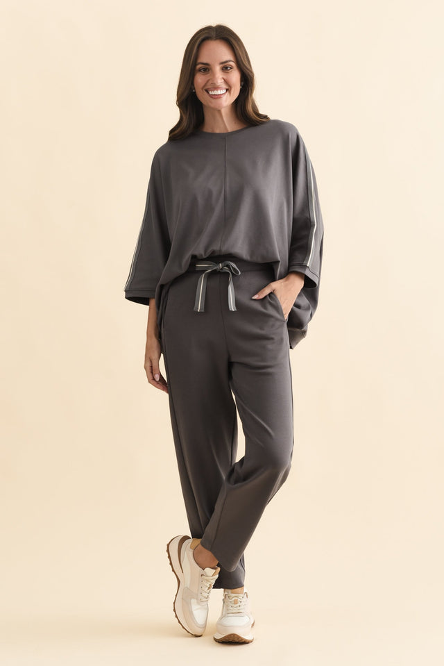 alt text|model:MJ image 2