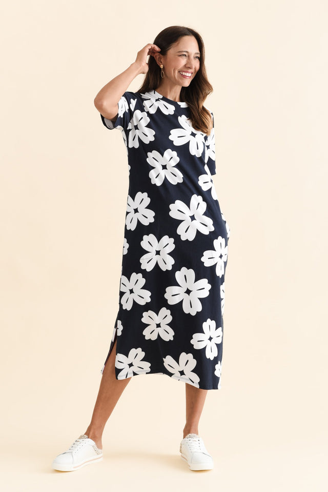 alt text|model:Cara image 7