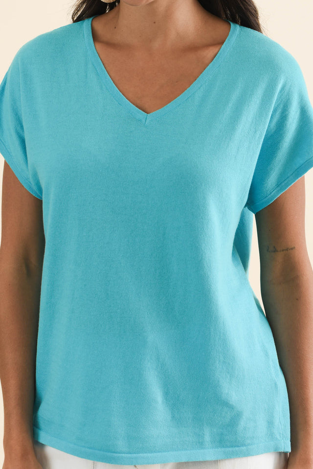 alt text|model:Brontie image 6