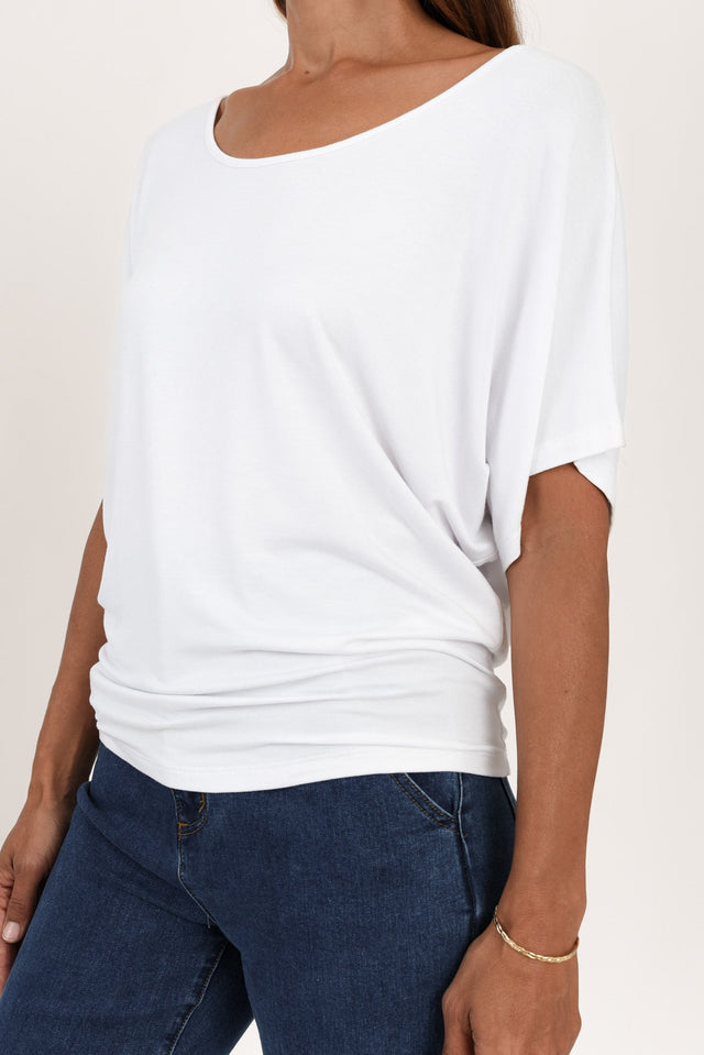 alt text|model:Cara image 8