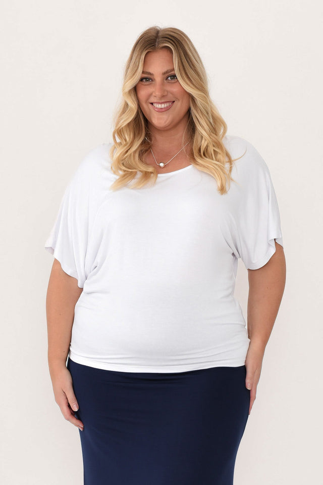 alt text|model:Caitlin image 10