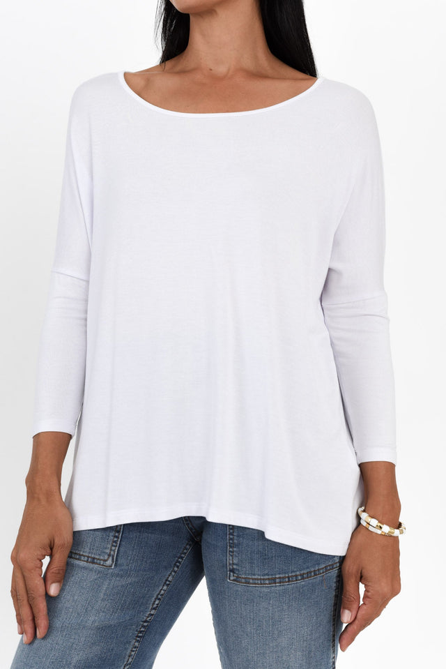 alt text|model:Cara image 9