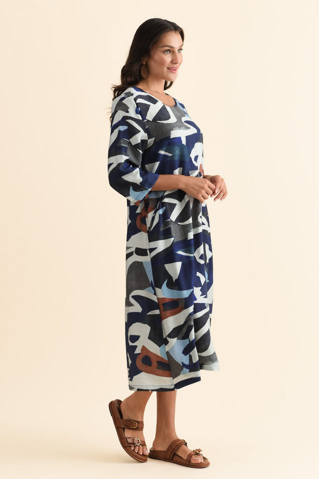 alt text|model:Brontie image 6